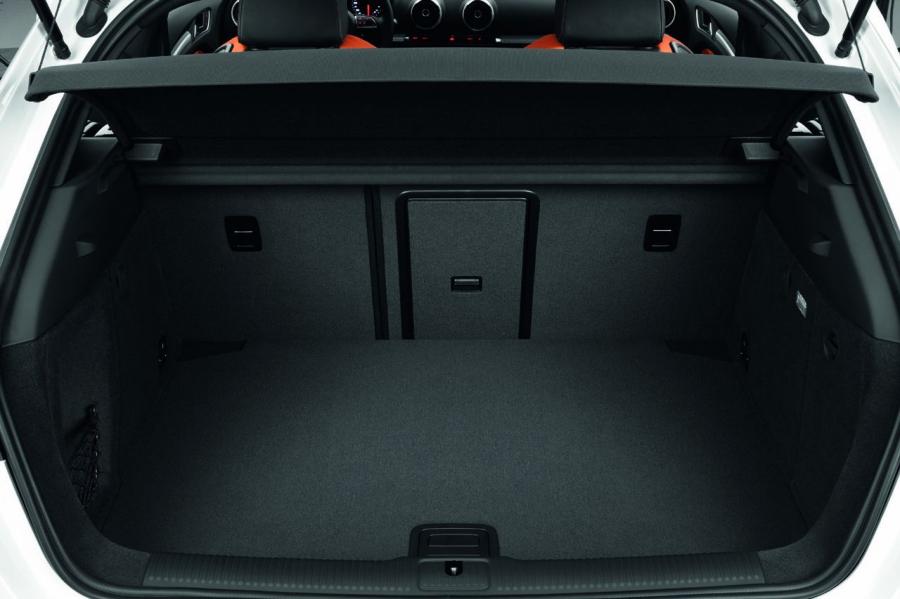 Багажник Audi A3 2.0 TDI (8V) 2012 года  (WW) (фото 26 из 35)